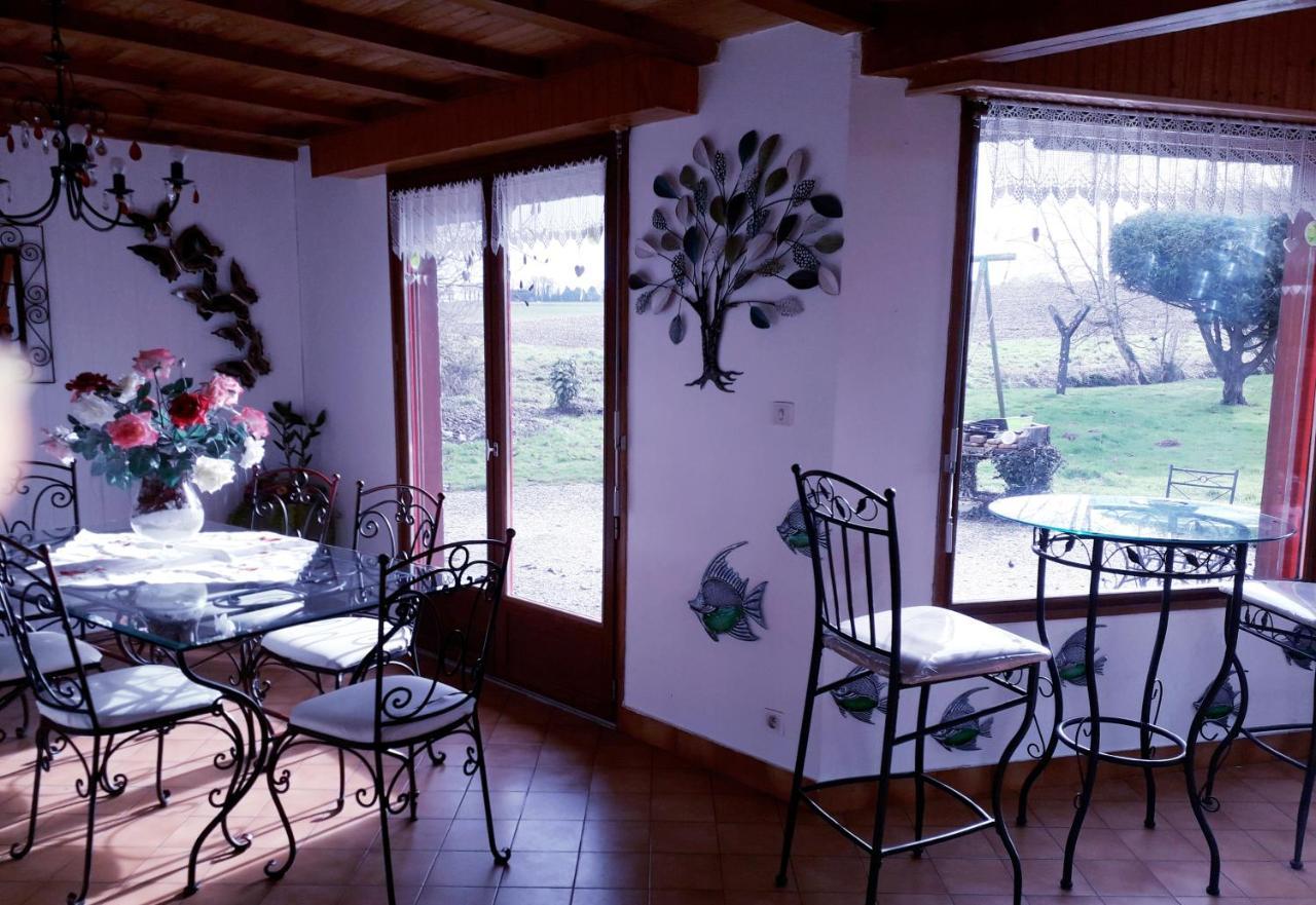 Noyal-Pontivy Chez Christine Bed & Breakfast エクステリア 写真