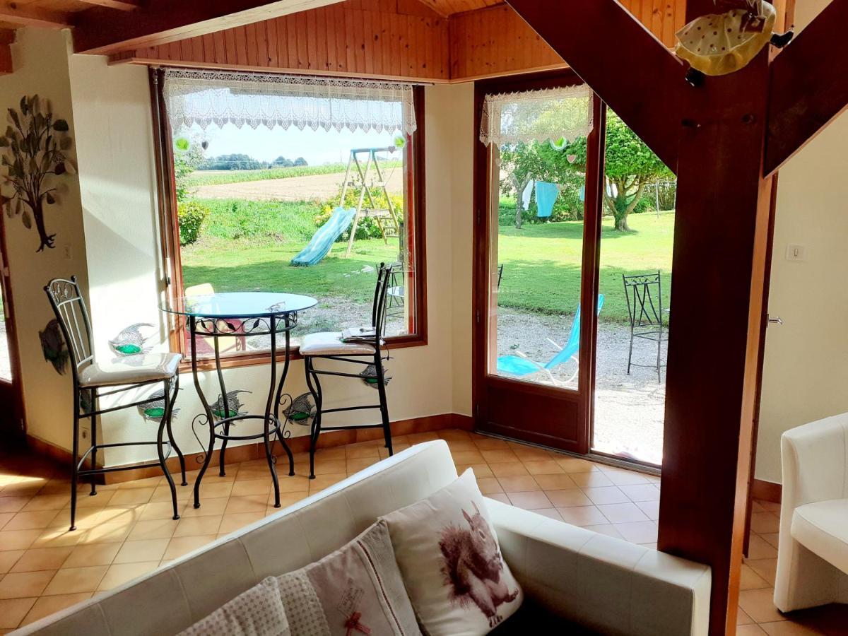 Noyal-Pontivy Chez Christine Bed & Breakfast エクステリア 写真